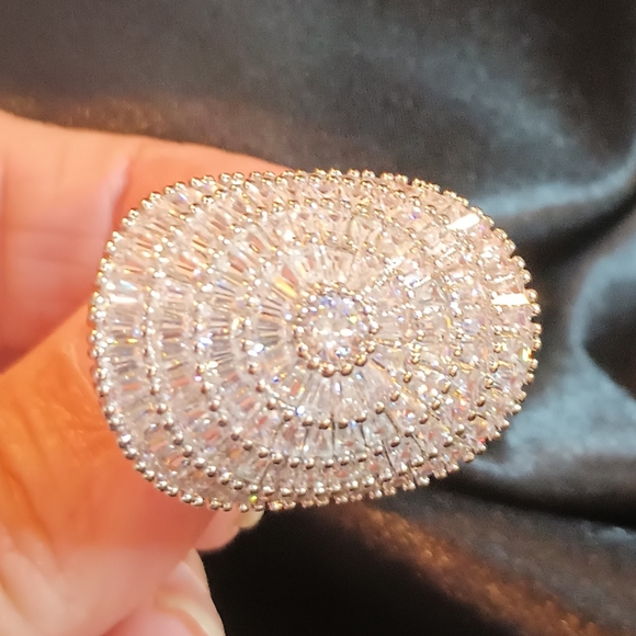 Halo Dome Ring - Picture 8 of 17